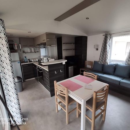Mobilehome 8 Personnes Avec Clim Situe Aux Sables Du Midi 발라 플라주 외부 사진
